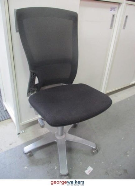 PR5819 Black Formway Office Chair Carousel 1