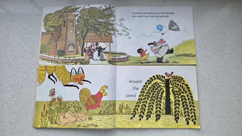 2x PAT HUTCHINS BOOKS - LOOK! Carousel 2