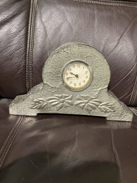 Art deco clock. ? made in ???? Germany. HAC. Carousel 1