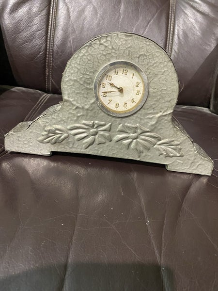 Art deco clock. ? made in ???? Germany. HAC. Carousel 2