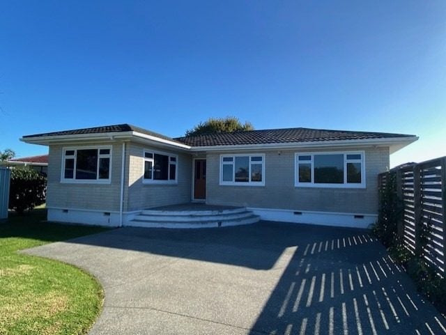 Image 1 of 14