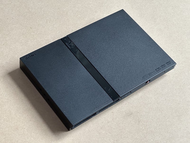 PlayStation 2 slim with Controller Carousel 2