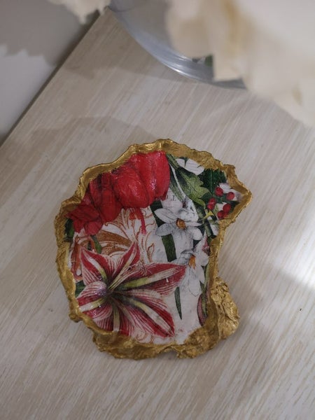 Oyster Shell Trinket Dish Carousel 2