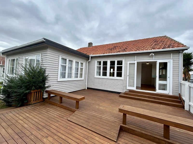 Image 1 of 8