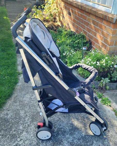 Foldable Pram - fits in back of Swift boot! Carousel 2