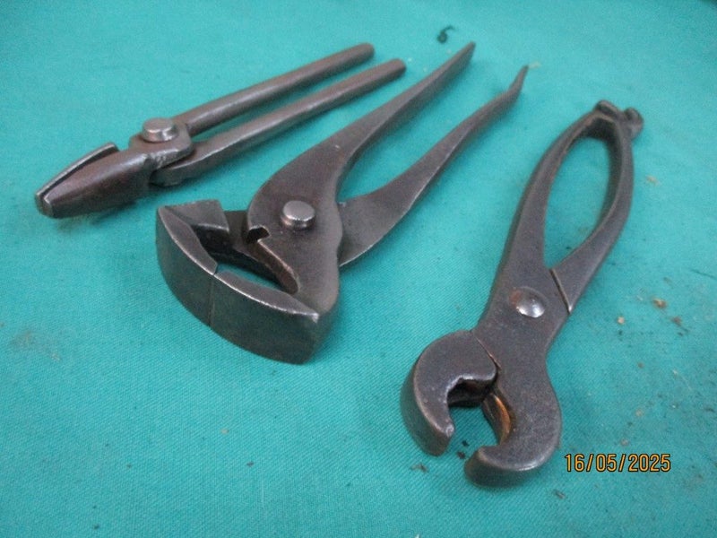 VINTAGE TOOLS $2-RES Carousel 2