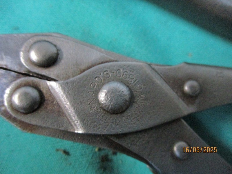 VINTAGE TOOLS $2-RES Carousel 3
