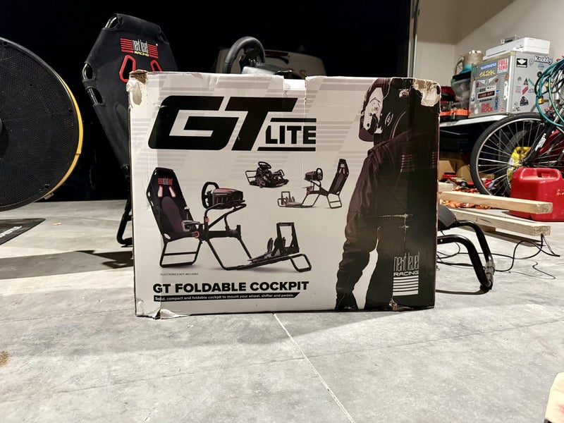 GT Lite Foldable Cockpit Carousel 1