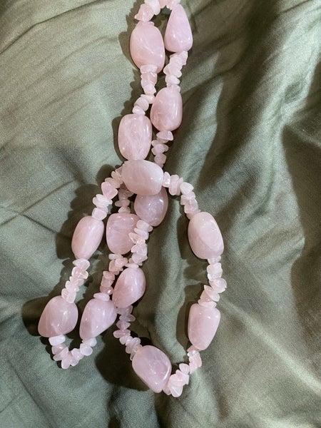 Rose ?? quartz necklace. Carousel 2