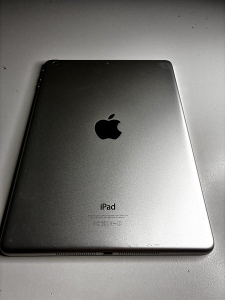 IPAD AIR-FANTASTIC CONDITION62863221915779111