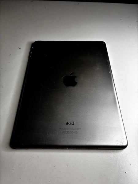 IPAD AIR - GREAT CONDITION62863221921539111