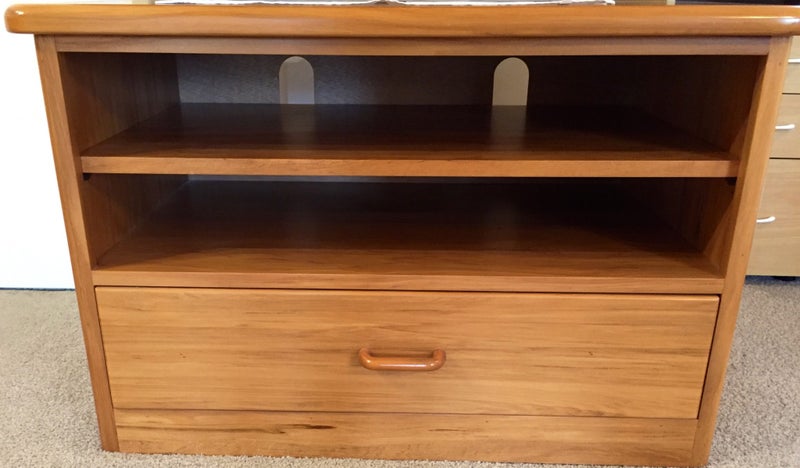Rimu TV Cabinet - $1 Reserve! Carousel 1