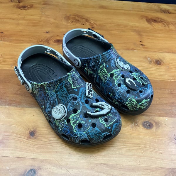 Crocs plus Jibbitz - Star Wars - size M6 / W8 or EU 38-39 - $1 Reserve Carousel 7