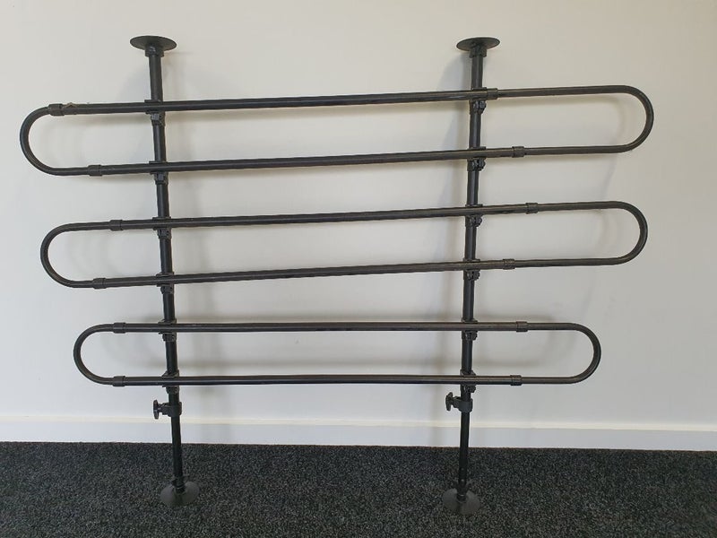 Adjustable Dog Barrier Carousel 1
