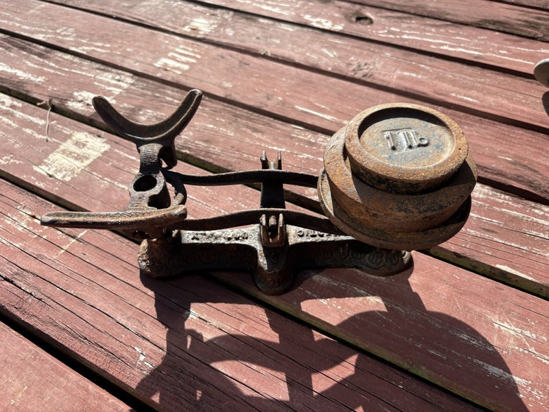 Vintage Scale Carousel 1