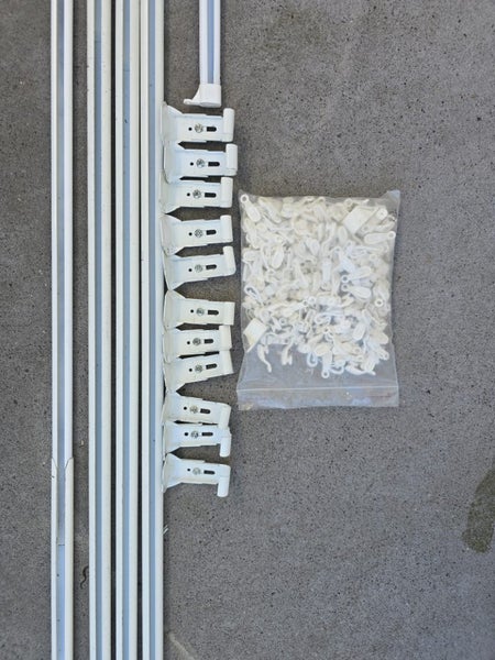 5x Curtain rails + hardware Carousel 11