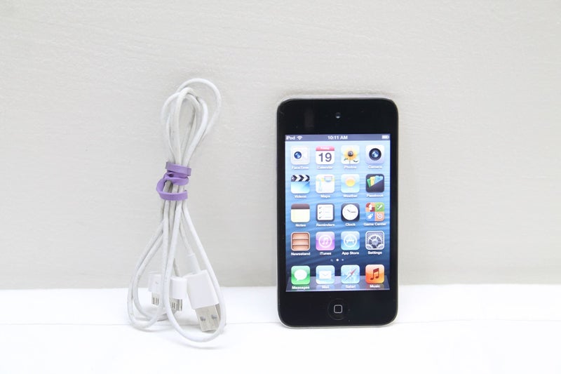 8GB Apple iPod Touch 4th Gen Carousel 1