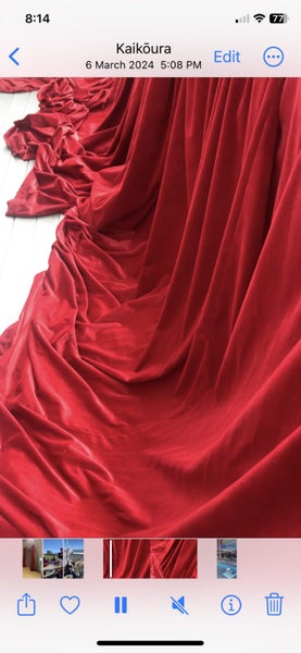 Red velvet curtains(Russels) Carousel 1