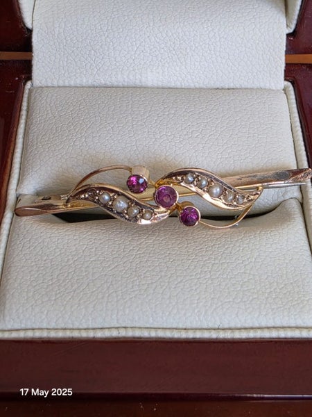 Victorian 9ct Gold Pink Stone and Seed Pearl Brooch 1.43gm Carousel 1