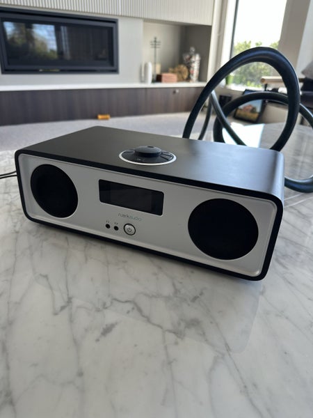 Ruark R2 Mk 3 Carousel 1