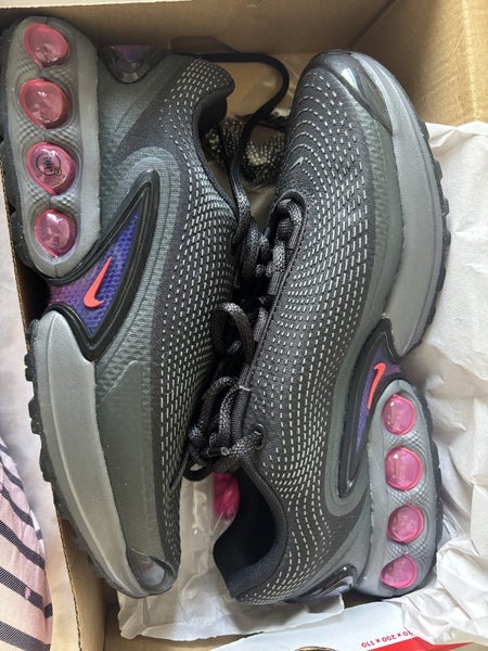 NIKE W Air Max DN - Size 9 MENS / 7.5 WOMENS - BRAND NEW Carousel 1