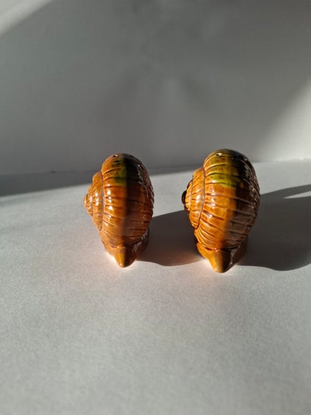 Vintage snail salt and pepper shakers Carousel 2