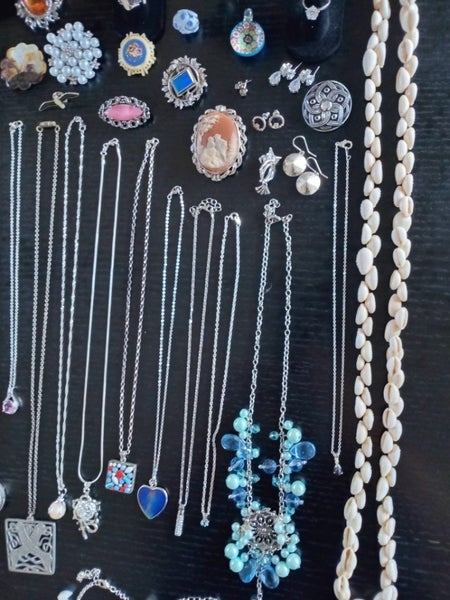 ESTATE SALE - Vintage Jewellery Collection Carousel 2