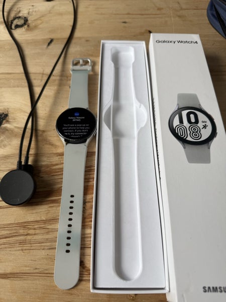 Samsung Galaxy Watch 44mm Carousel 1