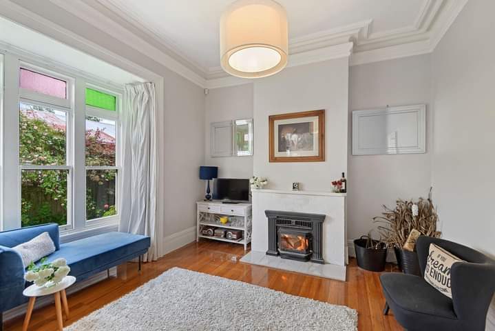 Waltham, 3 bedrooms629452487349771110