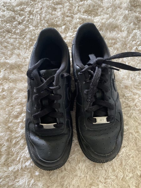 NIKE AIR FORCE 1 - size UK 3.5 Carousel 2
