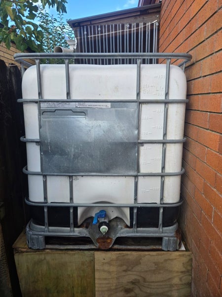 Water tank Carousel 1