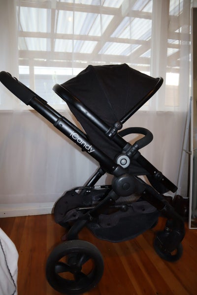 iCandy Peach 3 Black Stroller Carousel 1