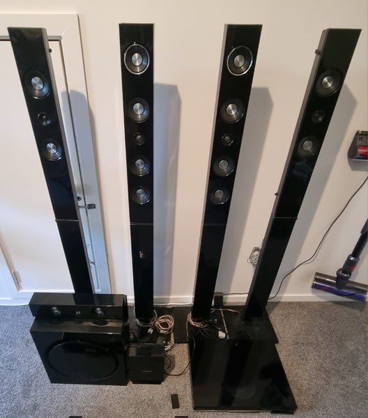 Samsung Home Theatre System & Blu-ray Player Carousel 1