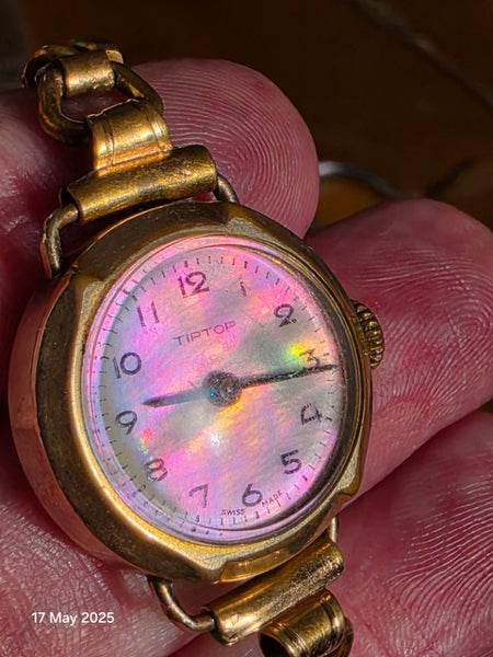 Vintage Tiptop Mother of Pearl Gold plated Watch Carousel 1