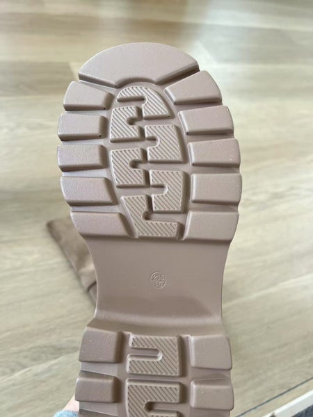 shoes Carousel 7
