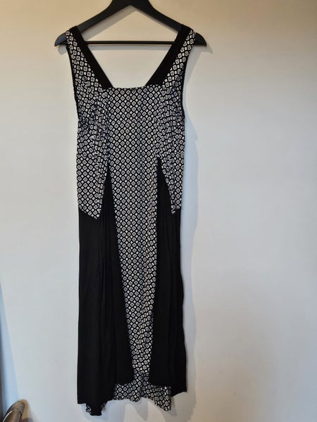 VERGE Dress size Small Carousel 4