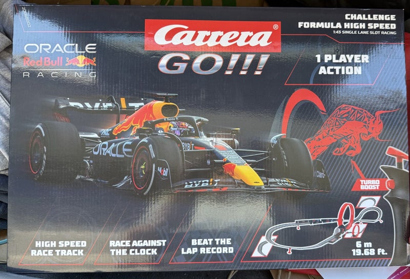 Carrera Go!!! Oracle Red Bull Racing Carousel 1