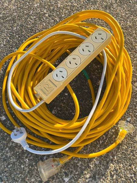 25 Metres extension cord Carousel 1