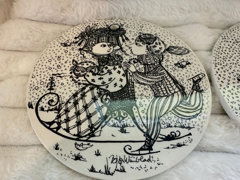 Set of 4 Bjorn Wiinblad Nymolle Decorative Plates (Black & White)62982323728387111