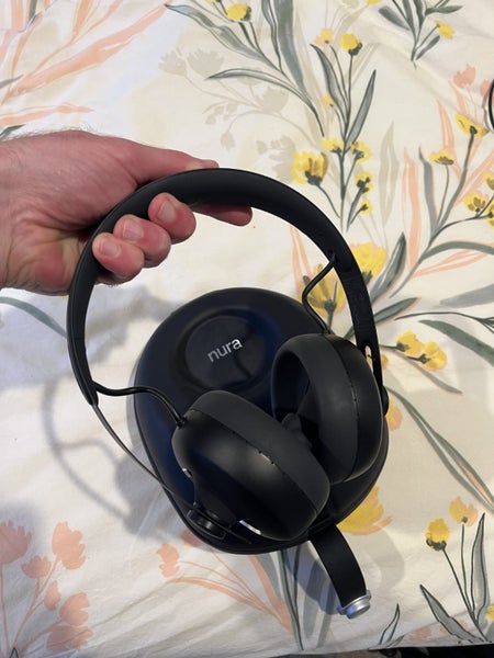 nuraphones + Hard Shell Case, Cables, Spare Eartips - EXCELLENT CONDITION Carousel 2
