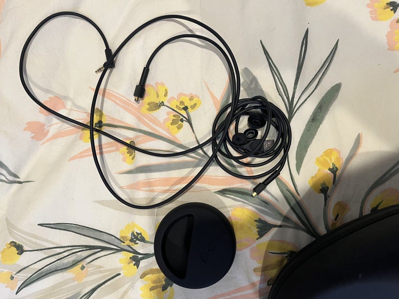 nuraphones + Hard Shell Case, Cables, Spare Eartips - EXCELLENT CONDITION Carousel 3