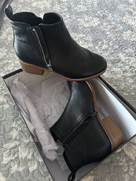 Boots Carousel 1