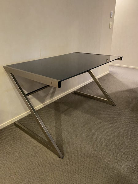 Zed Desk with Dark-Tinted Glass Top Carousel 2