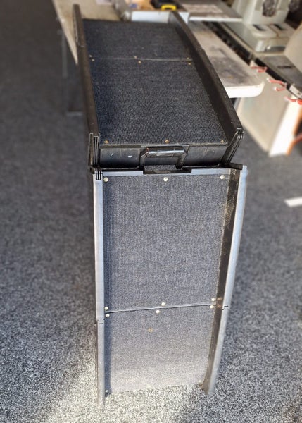 Dog/Vehicle Folding access ramp Carousel 1