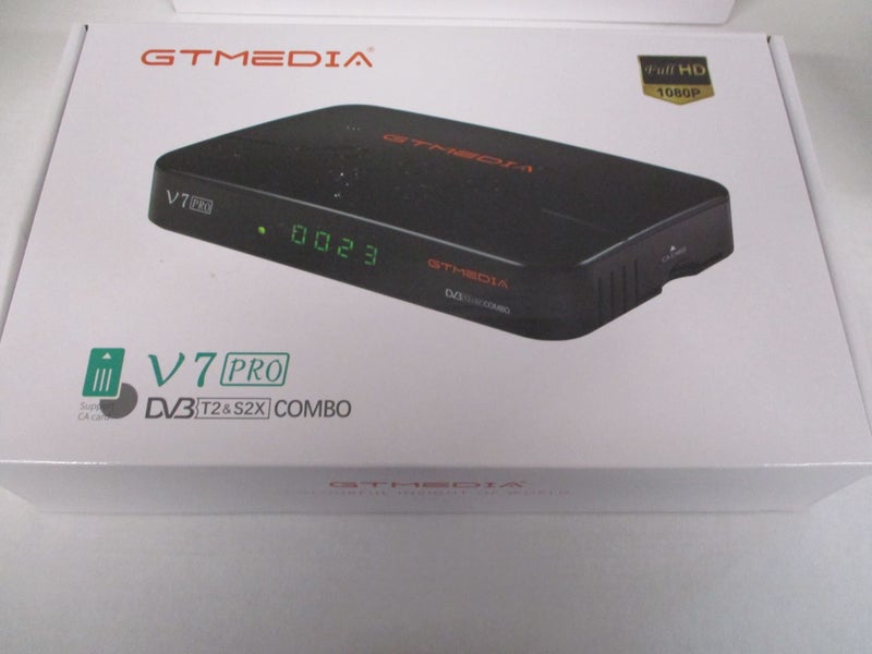 Satellite box for Sky & Freeview V7 12/240V GT. Media were open Box left off Carousel 7