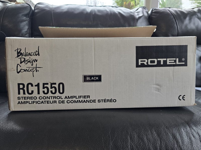 Rotel RC1550 preamp Carousel 1