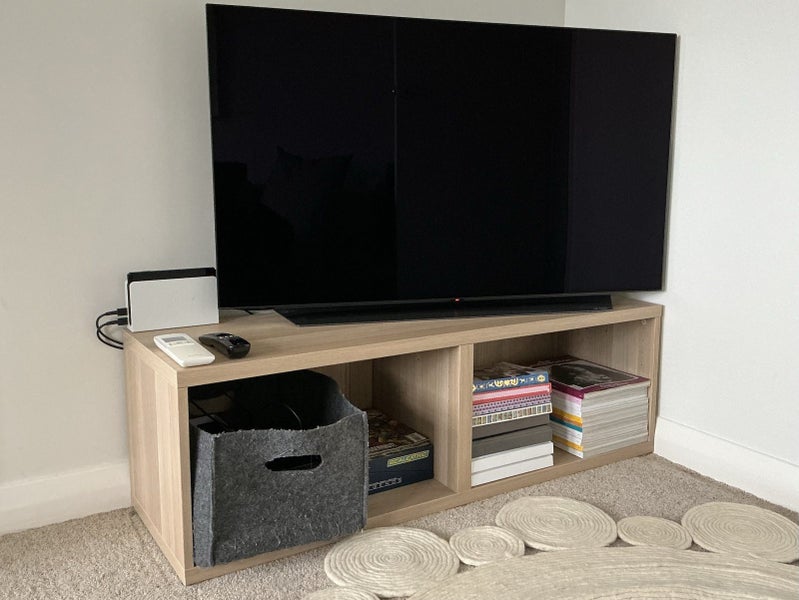 TV Cabinet Carousel 1
