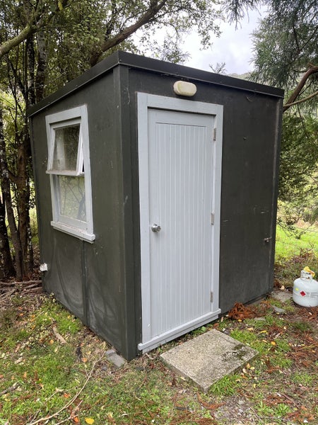 Portable Bathroom cabin Carousel 1