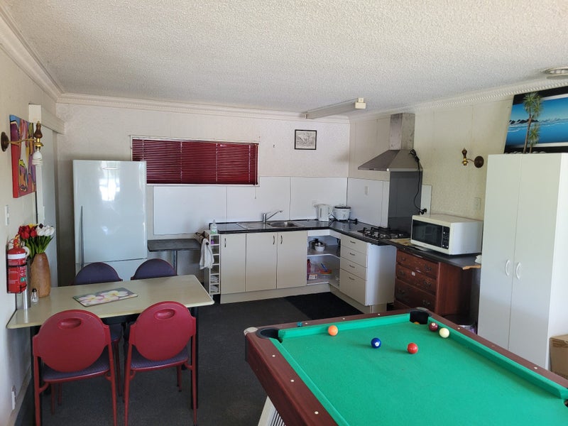 Frimley, 4 bedrooms
