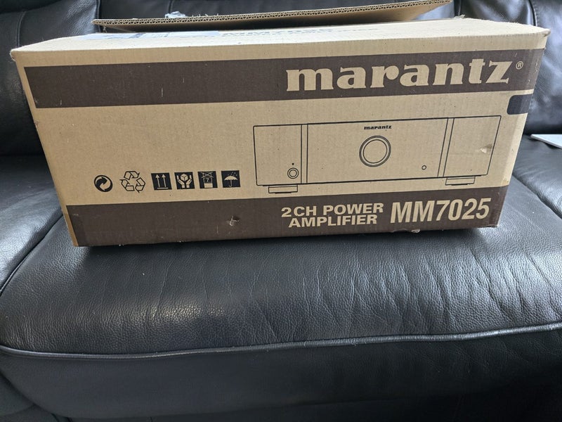 Marantz MM7025 power amp Carousel 6